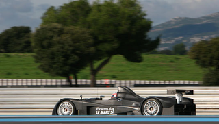 Illustration for article titled Corvette-Engined Formula Le Mans LMP2 Racer Makes Angry Noises